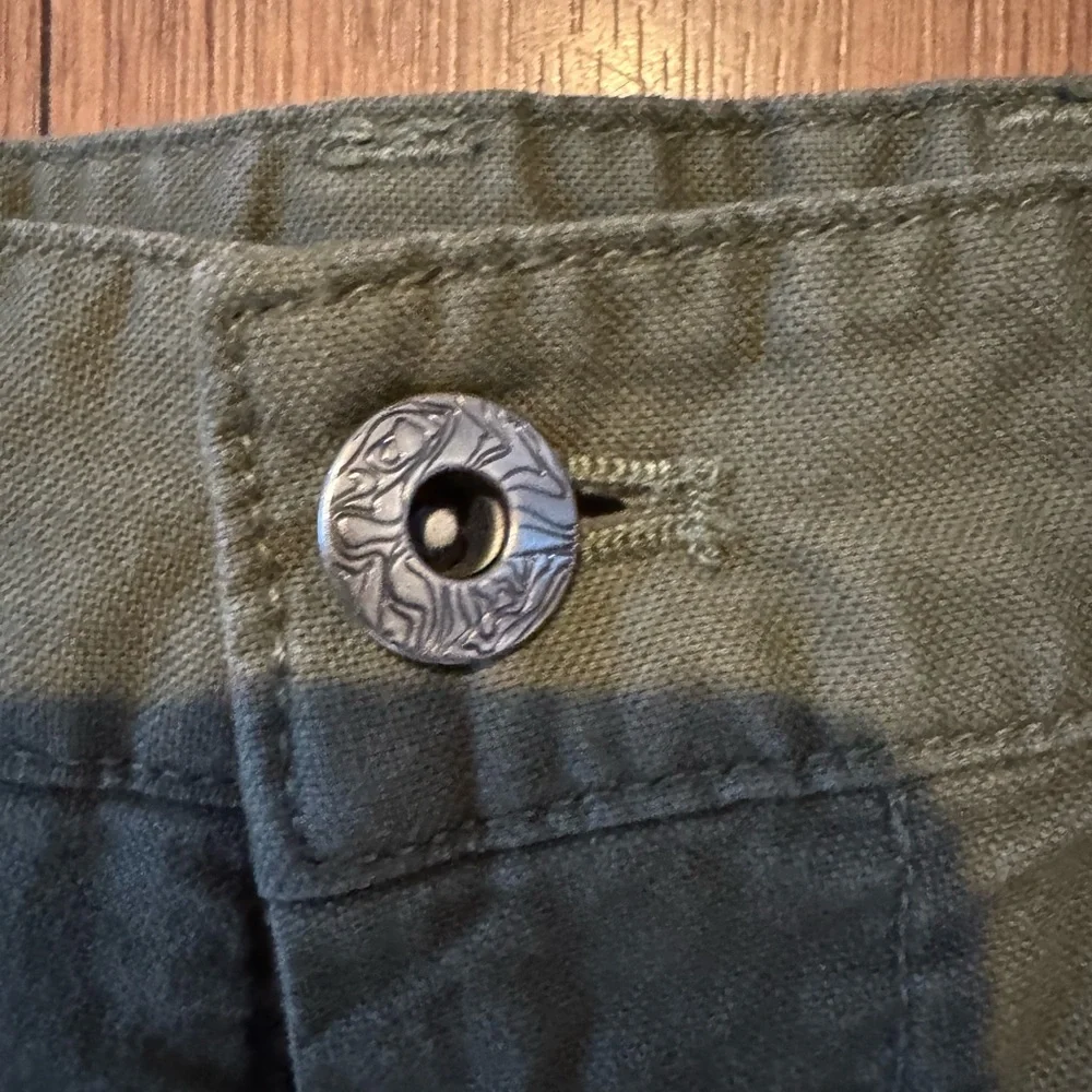 The North Face Men's Olive Cargo Pants - Picture 2 of 5